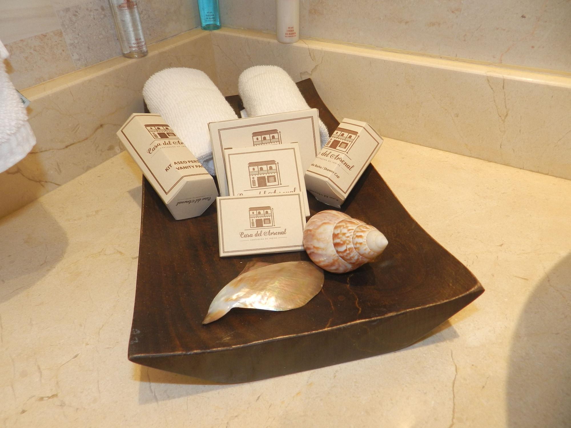 Hotel Dorado Plaza Calle Del Arsenal Cartagena Buitenkant foto