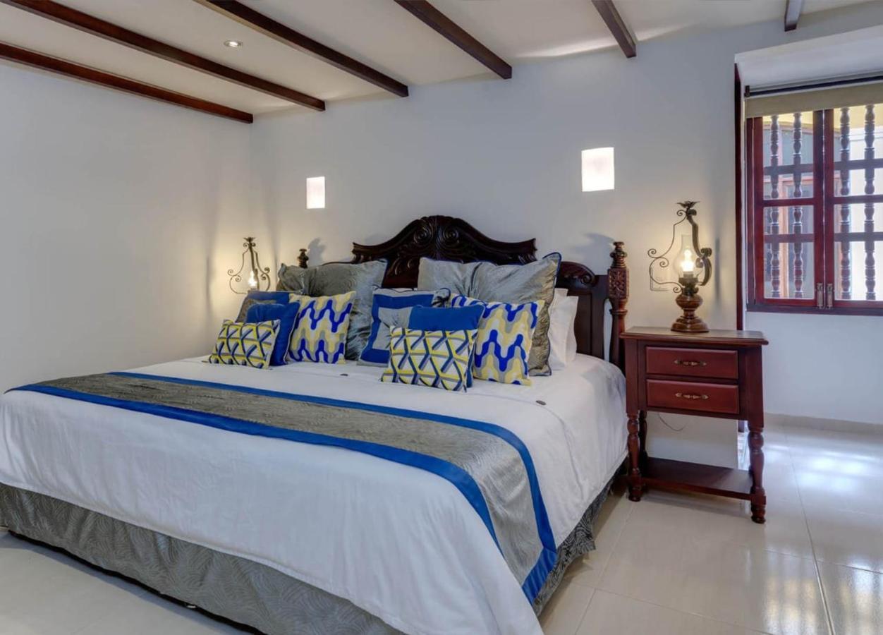 Hotel Dorado Plaza Calle Del Arsenal Cartagena Buitenkant foto