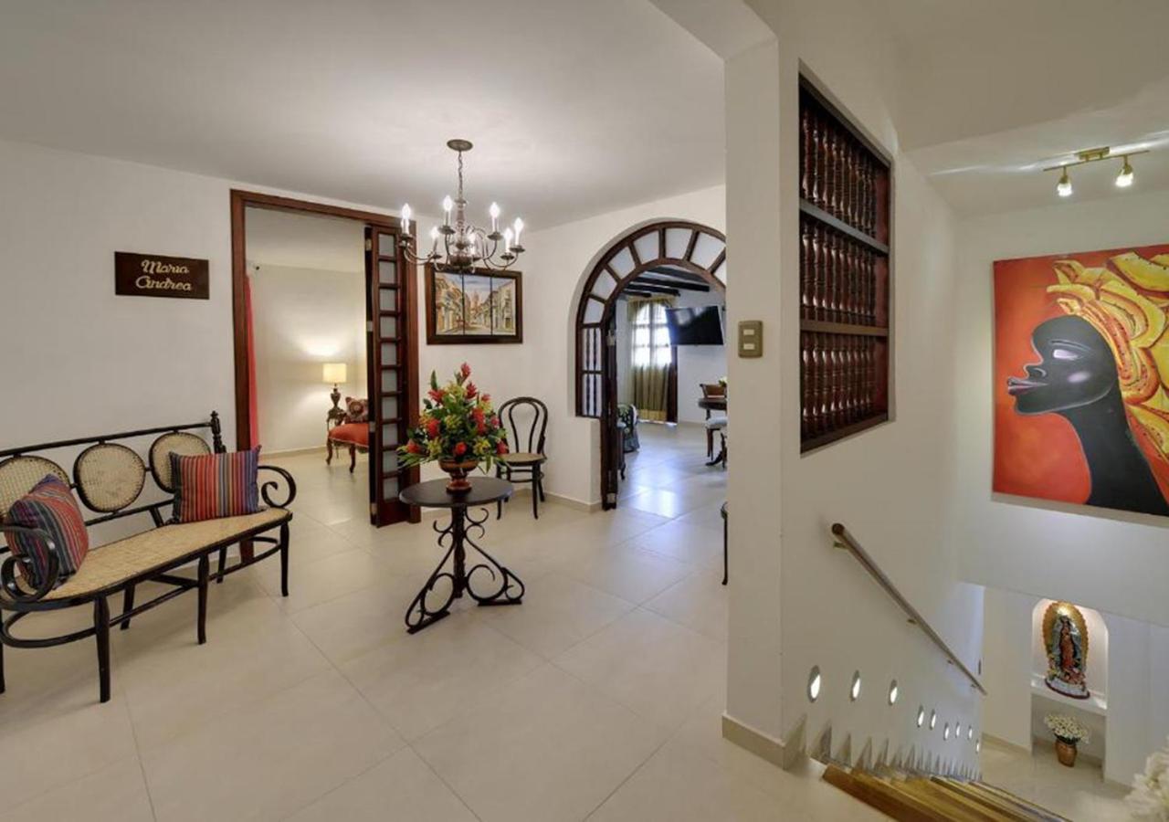Hotel Dorado Plaza Calle Del Arsenal Cartagena Buitenkant foto