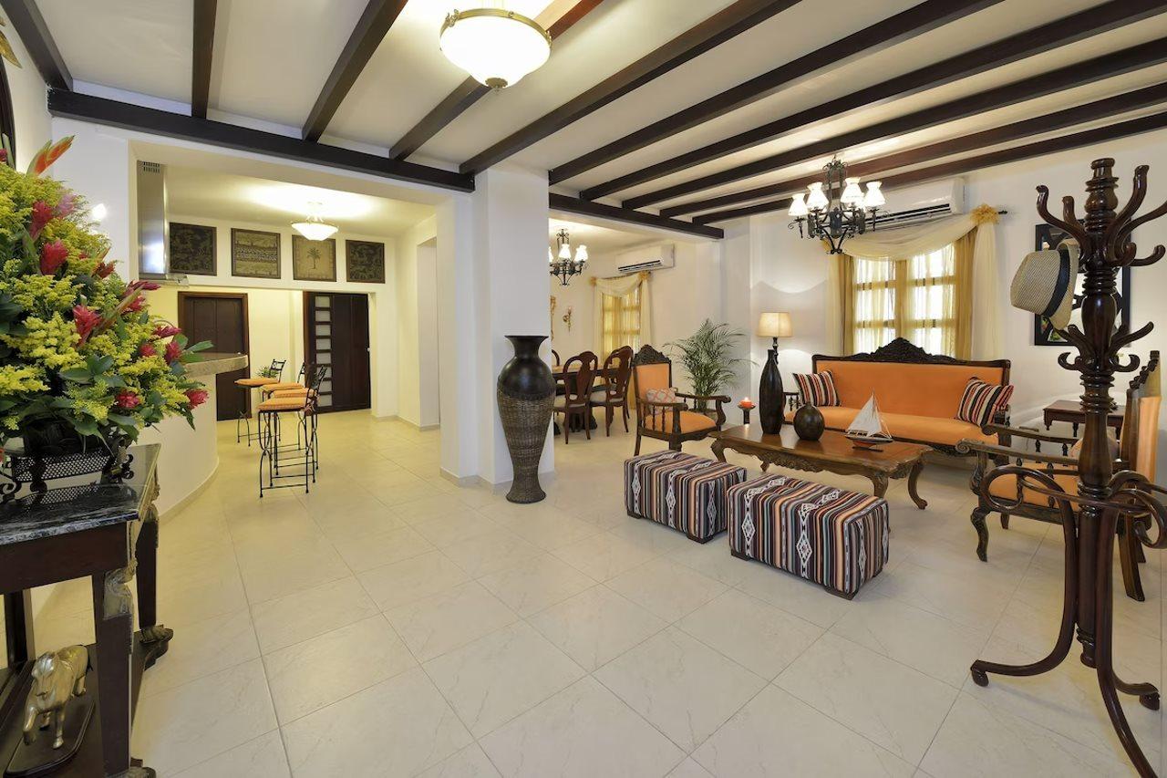 Hotel Dorado Plaza Calle Del Arsenal Cartagena Buitenkant foto