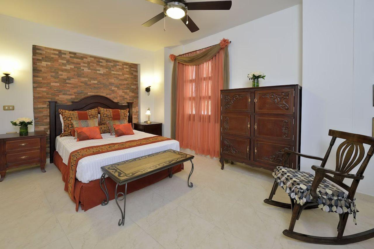 Hotel Dorado Plaza Calle Del Arsenal Cartagena Buitenkant foto