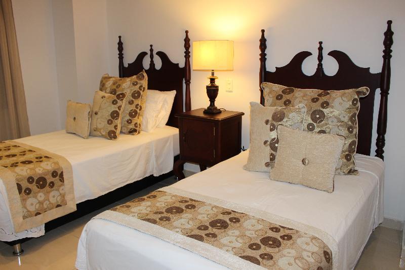 Hotel Dorado Plaza Calle Del Arsenal Cartagena Buitenkant foto